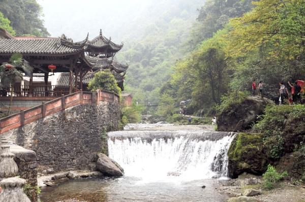 西岭雪山景点介绍