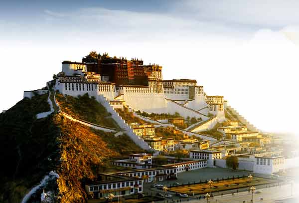 布达拉宫的资料+西藏拉萨布达拉宫的传说