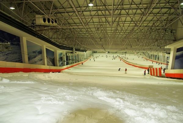 旅游指南 北京旅游指南 正文  室内滑雪场 室内滑雪场介绍:北京乔波