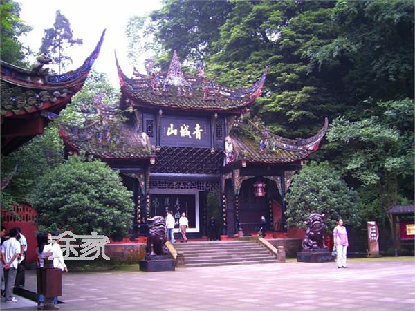 四川都江堰青城山,一座国家级5a景区,也是我国著名的道教发源地,四季
