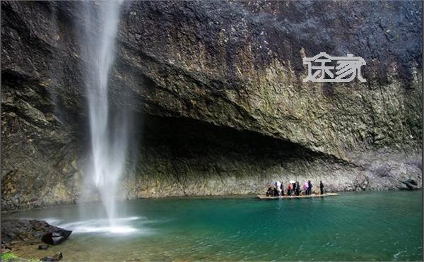 雁荡山大龙湫 大龙湫景区:40元 灵峰(包含观音洞)景区:40元 灵岩景区