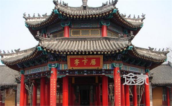 大明湖的夏雨荷_大明湖一年收入多少钱