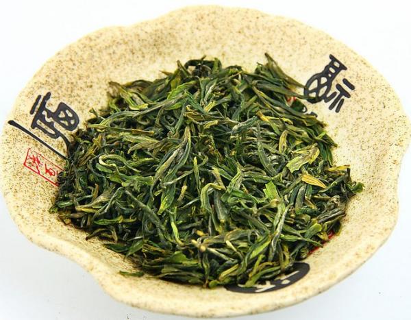 青岛特产:崂山绿茶