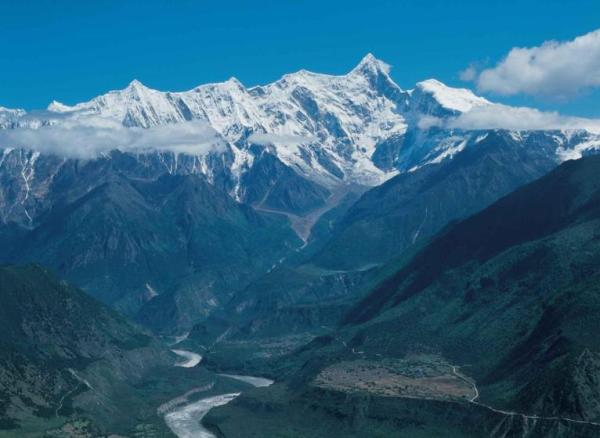 拉萨到林芝旅游 拉萨到林芝多少公里 拉萨到林