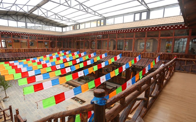 香格里拉雪儿客栈藏式家庭房